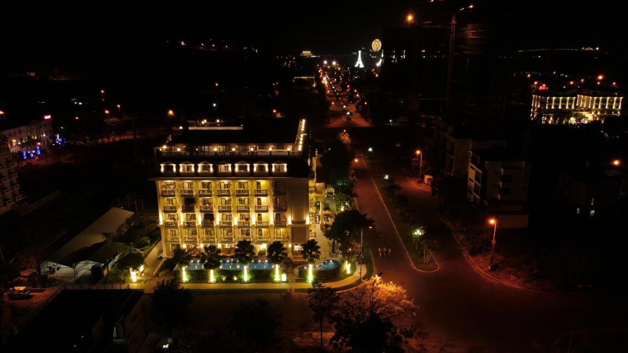 Orbit Hotel Nha Trang Exterior photo