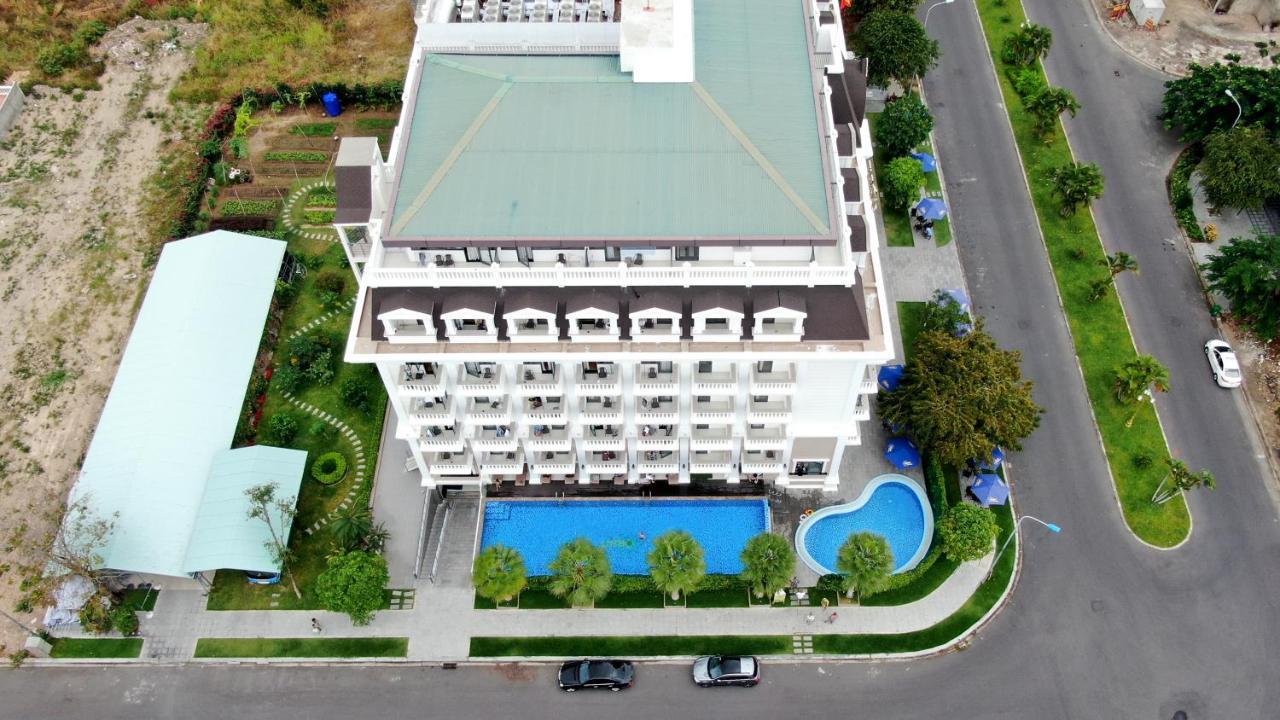 Orbit Hotel Nha Trang Exterior photo