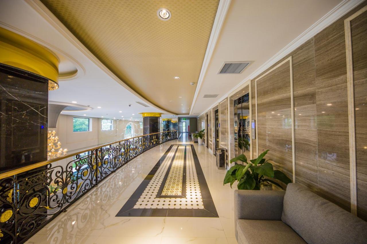 Orbit Hotel Nha Trang Exterior photo