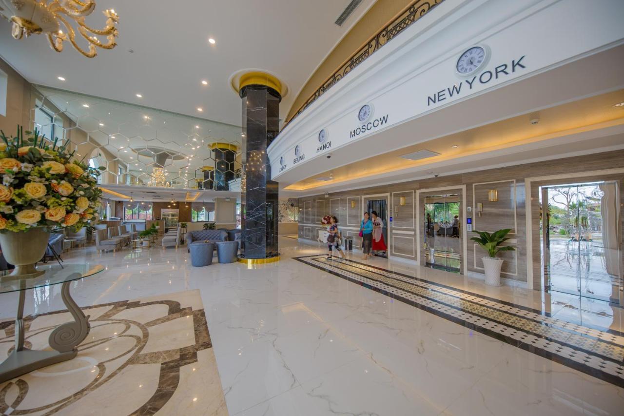 Orbit Hotel Nha Trang Exterior photo