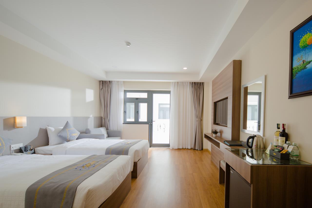 Orbit Hotel Nha Trang Exterior photo