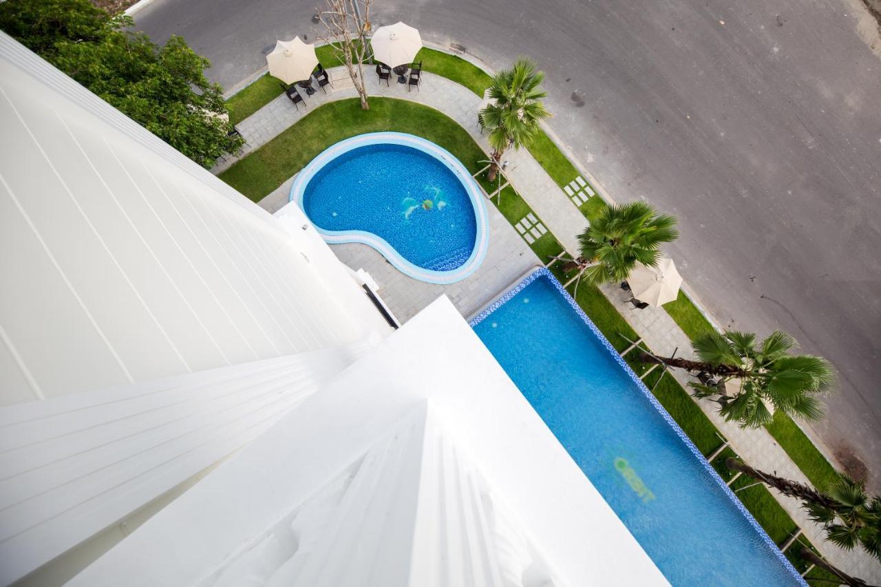Orbit Hotel Nha Trang Exterior photo