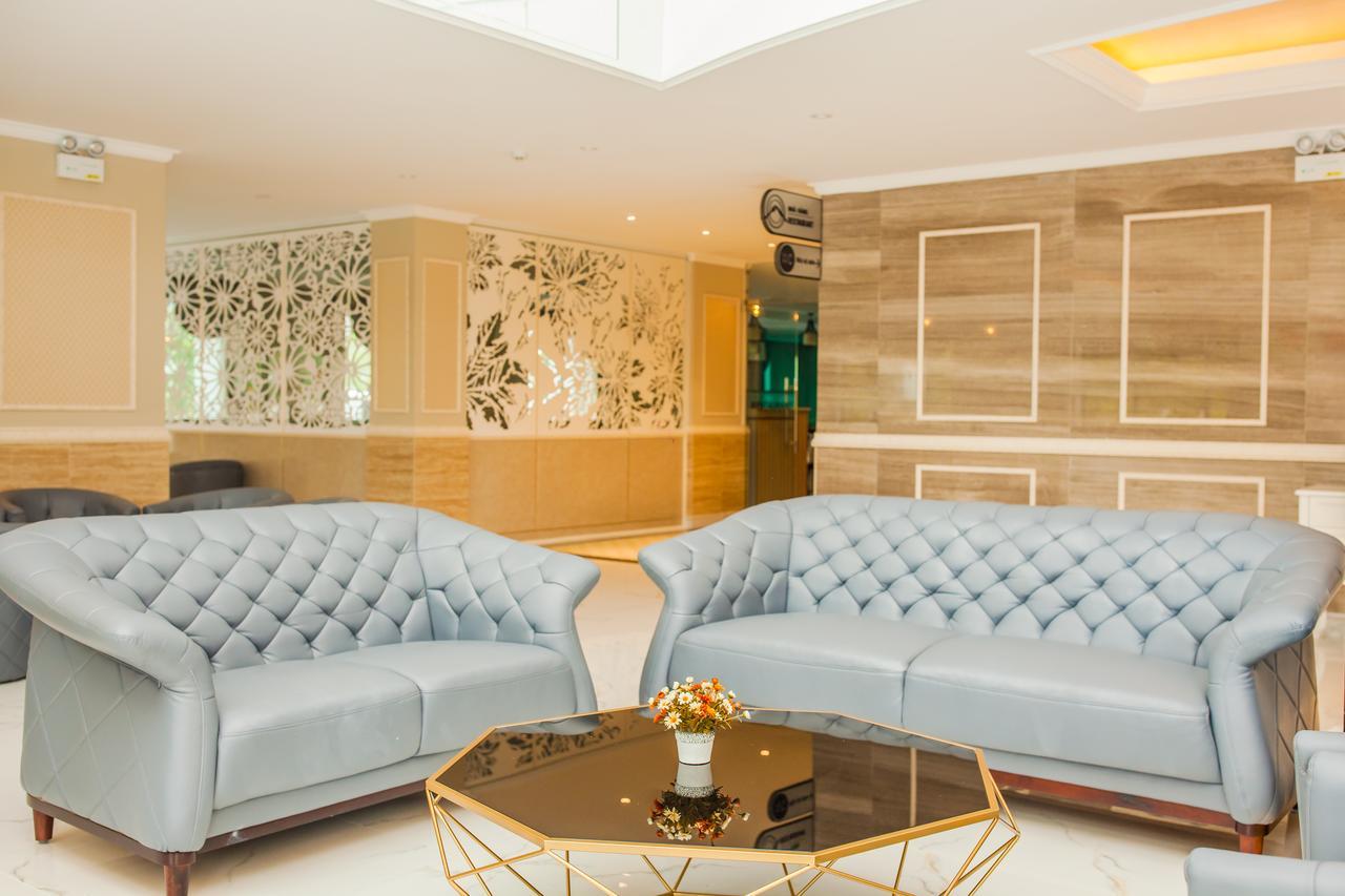 Orbit Hotel Nha Trang Exterior photo