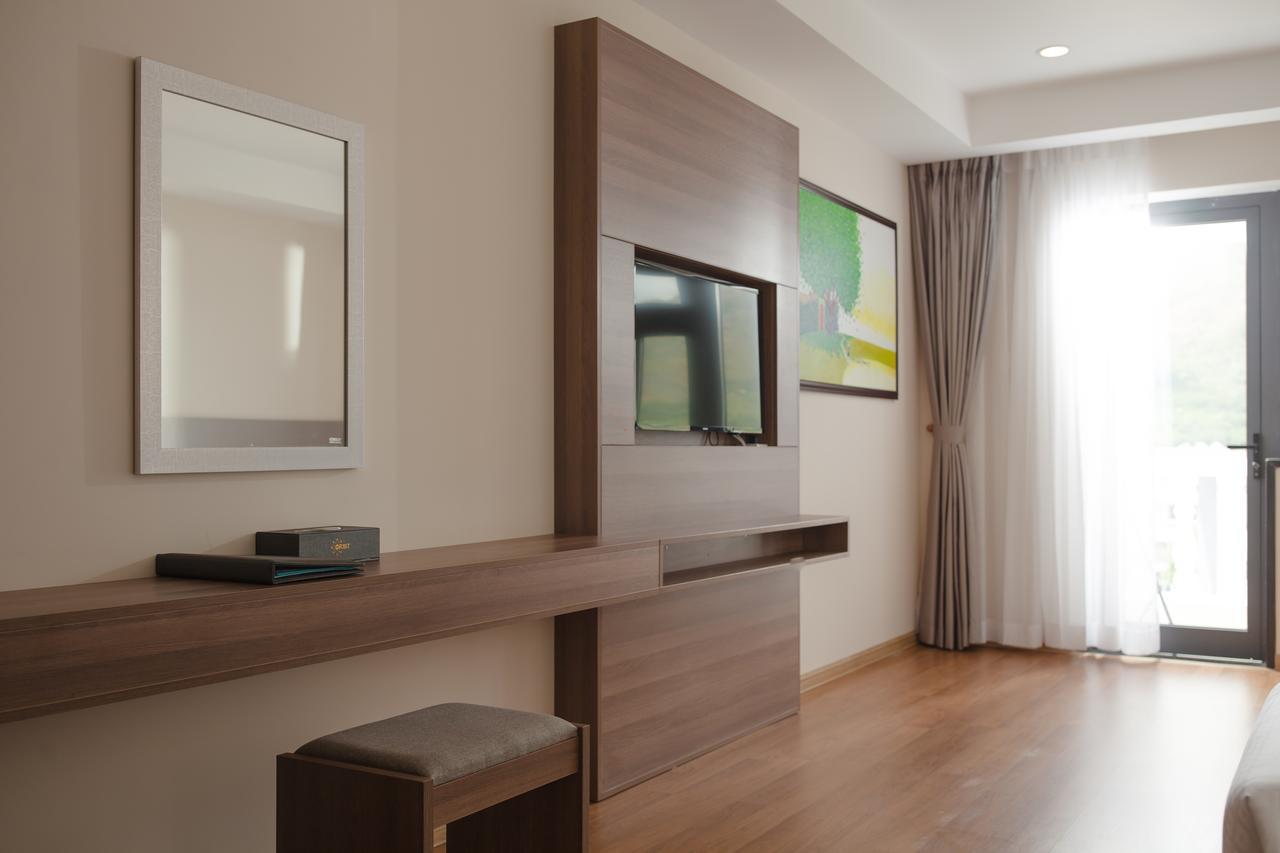 Orbit Hotel Nha Trang Exterior photo